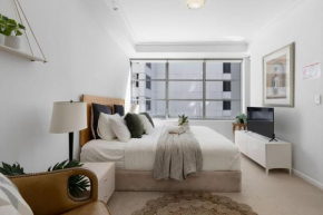 A Comfy 2BR Apt for 7 Next to Darling Harbour, Sydney